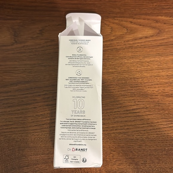 Dr. Brandt Advanced Microdermabrasion Exfoliator - Picture 5 of 5